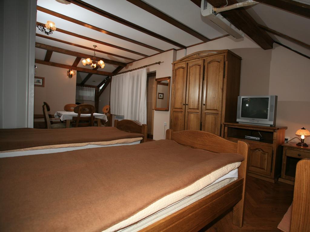 Apartments Vrata Baranje Bilje Oda fotoğraf